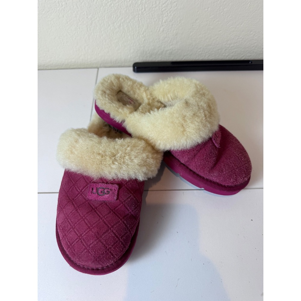 UGG Coquette Quilted Suede Slippers Womens 7 Berry Pink Shearling Lined Cozy